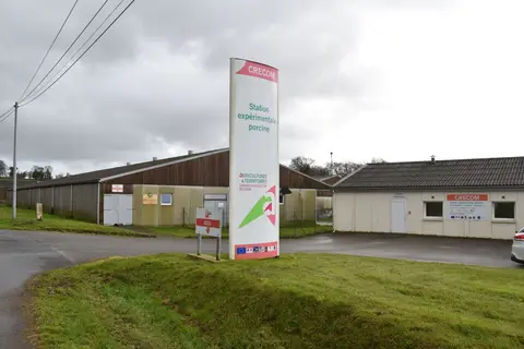 Station expérimentale Crécom à Saint-Nicolas du Pélem (22).