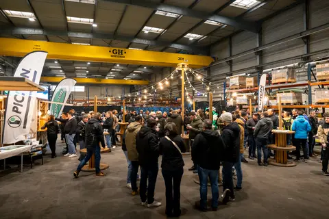 Plus de 700 personnes se sont rendues à la présentation des dernières nouveautés de Samson-Pichon à Landerneau (Finistère).