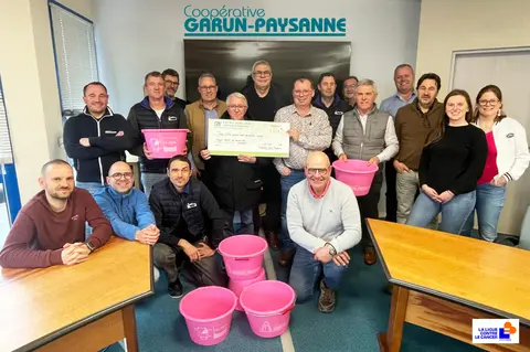 La coopérative Garun-Paysanne a remis un chèque de près de 7 500 € à la Ligue contre le cancer.